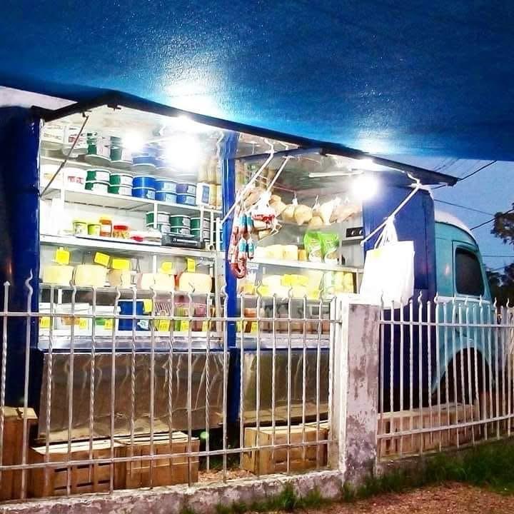 El camión azul abierto al público